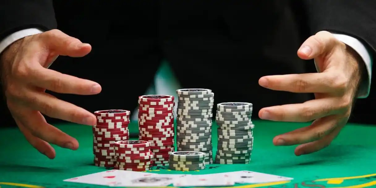 Live dealer blackjack and sports betting interface